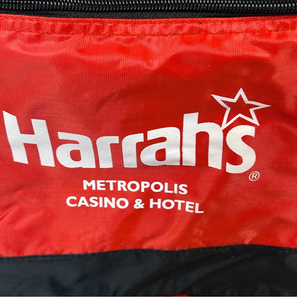 Harrah's‎ Casino Lunch Bag Red and Black